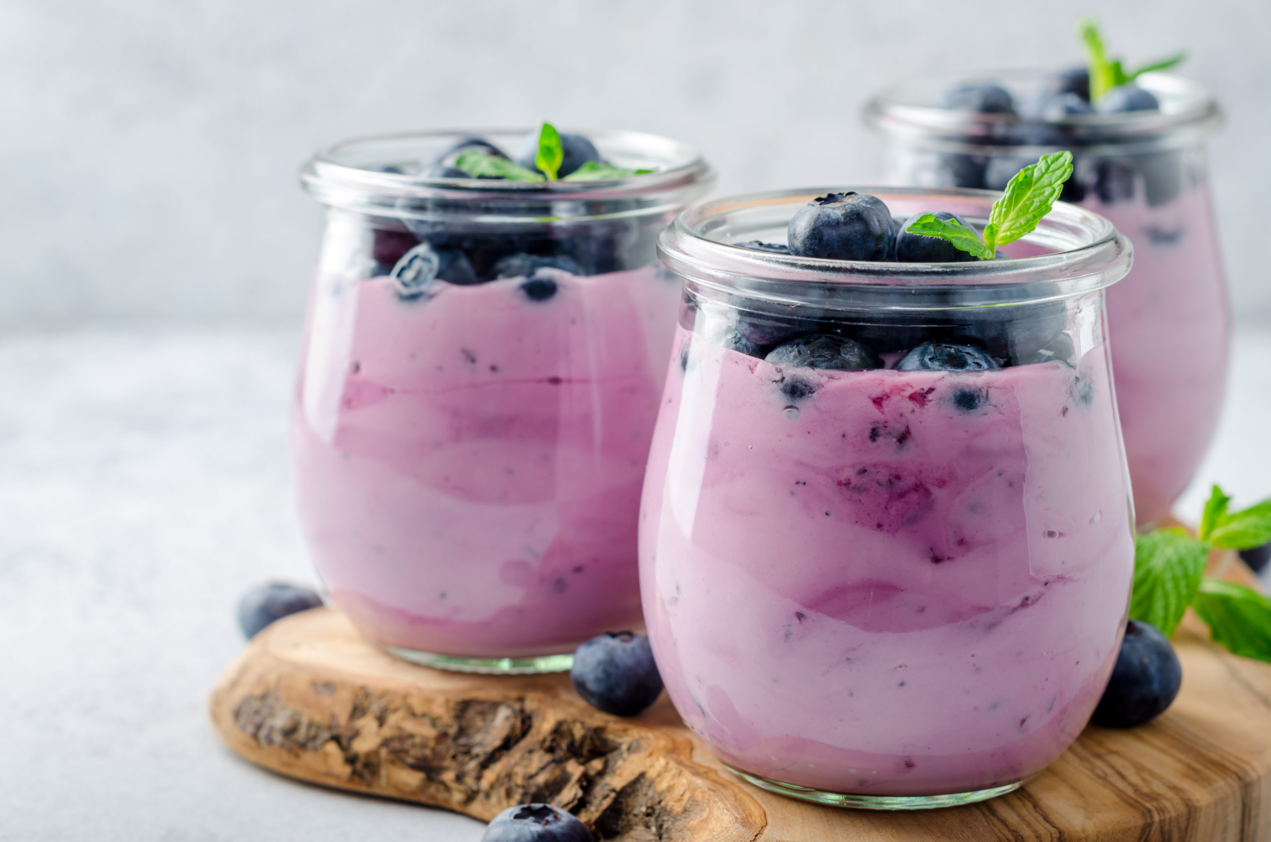 Blueberry yogurt with blueberries and mint